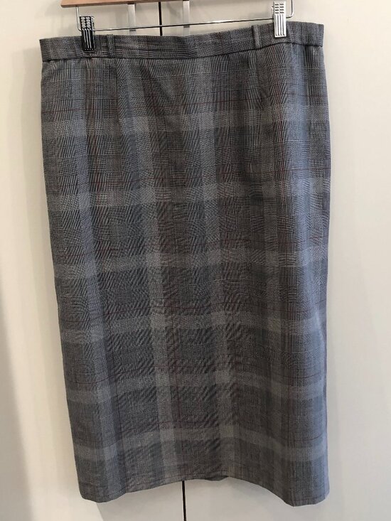 Givenchy Dresses & Skirts - Vintage 80s designer Givenchy En Plus pencil skirt Germany-Sz. 12